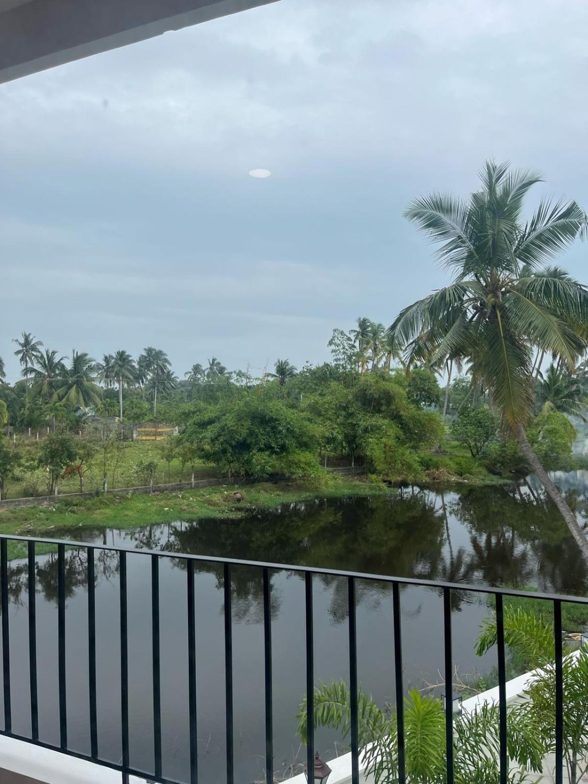 Trigon Retreat Hotel Pūrnānkuppam Екстериор снимка